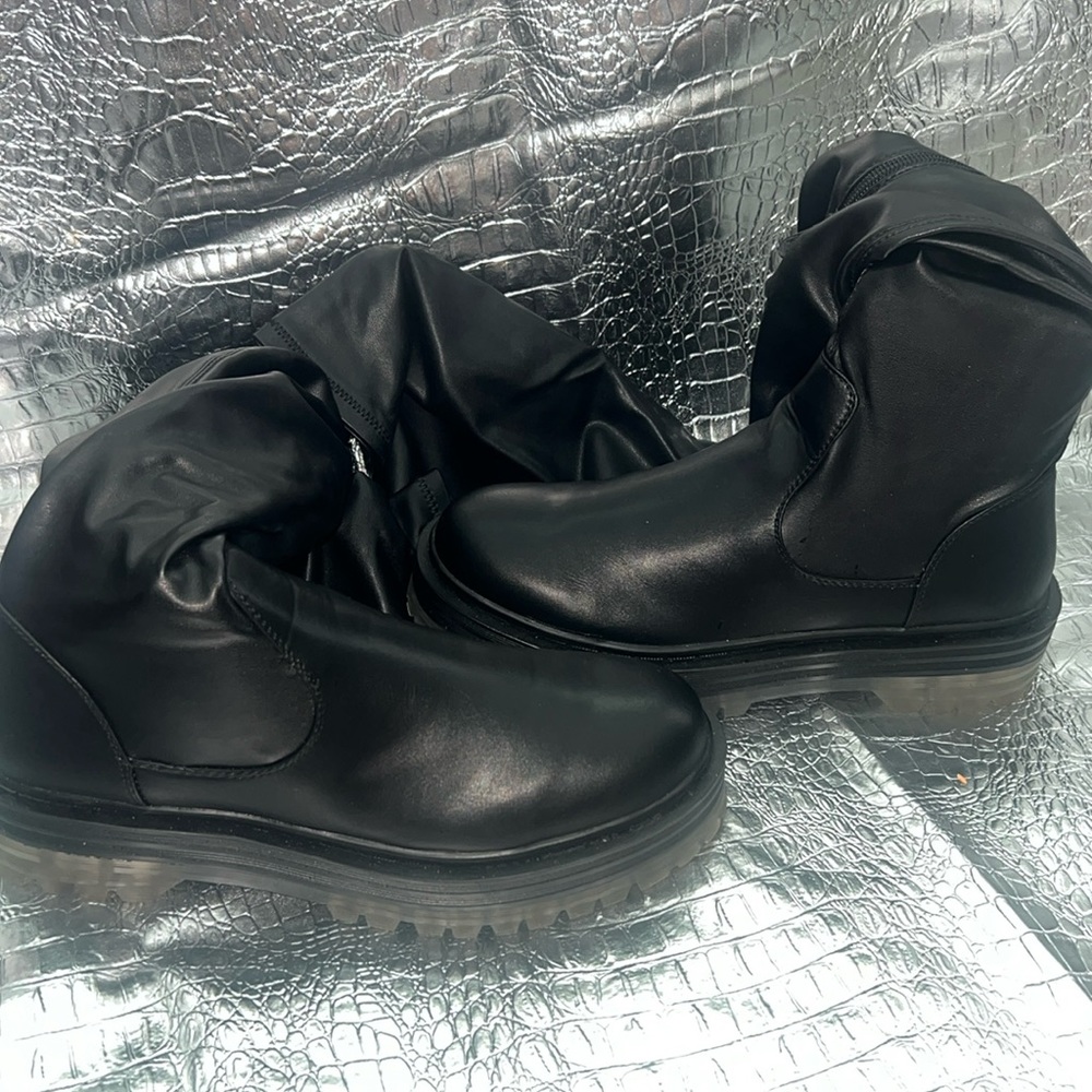 Woman boots